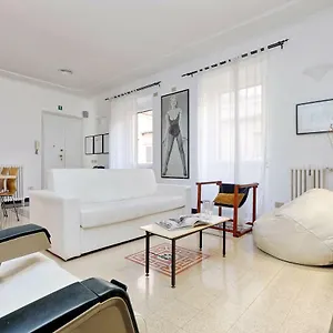 clementina.it-romehotels.com/